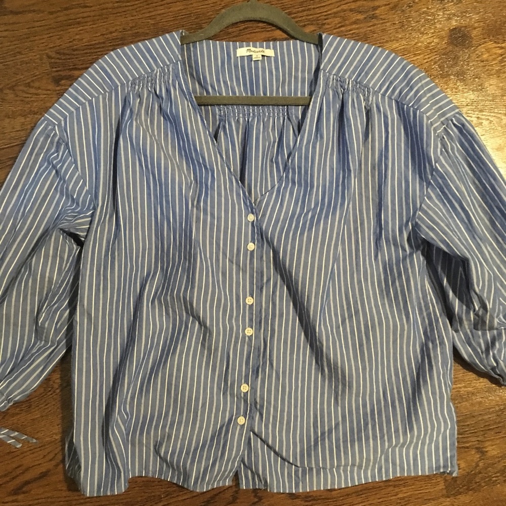 Madewell 3/4 sleeve button up blouse!